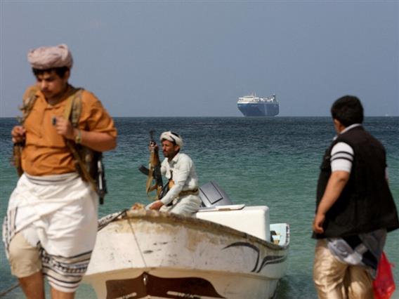 Хутите се заканија дека ќе ги прошират нападите и во Средоземното Море 