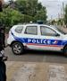 Маж нападна жена во Париз и застрела двајца полицајци откако е приведен во полициска станица